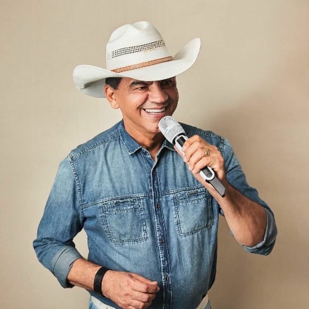 Ton Oliveira